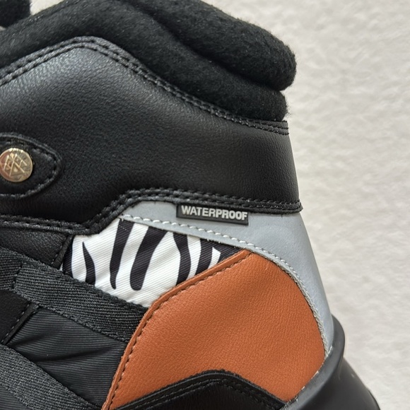 Cougar Steez Waterproof Cold Weather Zebra Boots Size 6 - Picture 5 of 9